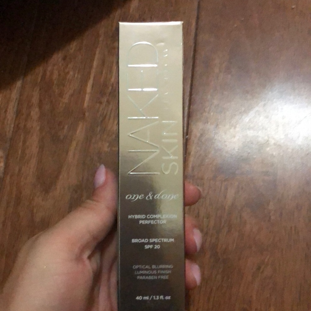 Urban decay one and done - shade dark